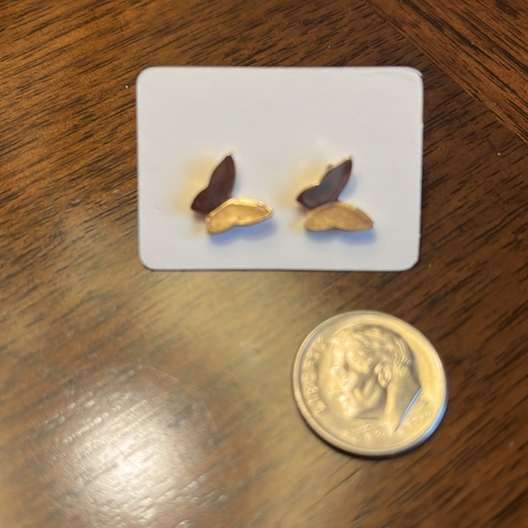 *LAST ONE* Mini Gold Butterfly Stud Post Earrings - Picture 2 of 4